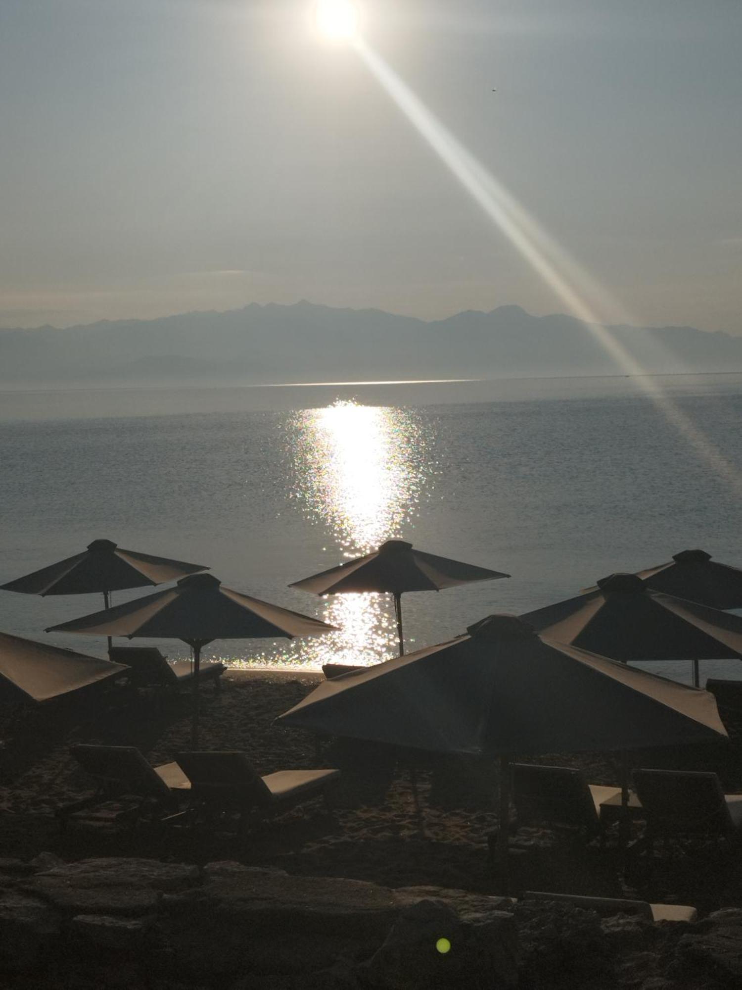 Takis Haikos House Two Minutes Walk To The Beach Peroulia Vounaria Luaran gambar