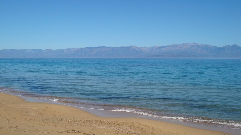 Takis Haikos House Two Minutes Walk To The Beach Peroulia Vounaria Luaran gambar